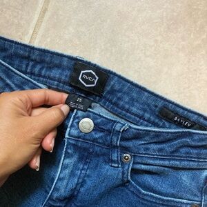RVCA Dayley jeans size 25